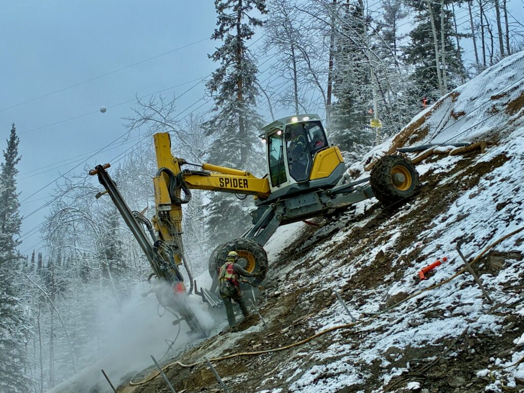 Spider_Excavators_drilling